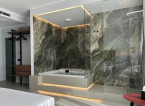 OMÍ Aparthotel Caserta